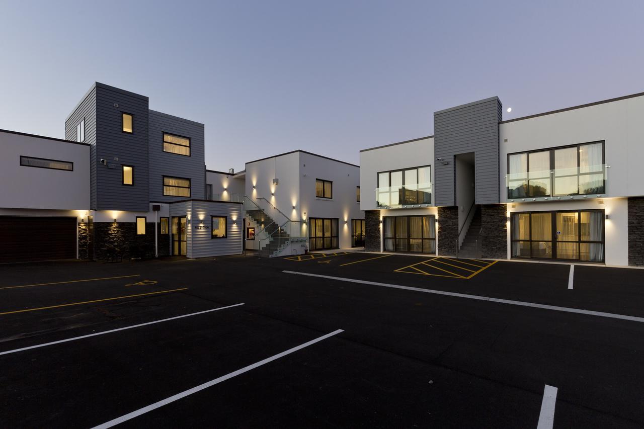2 On Whiteleigh And 239 On Lincoln Motel Christchurch Exterior photo 3D rendering of a residential complex
